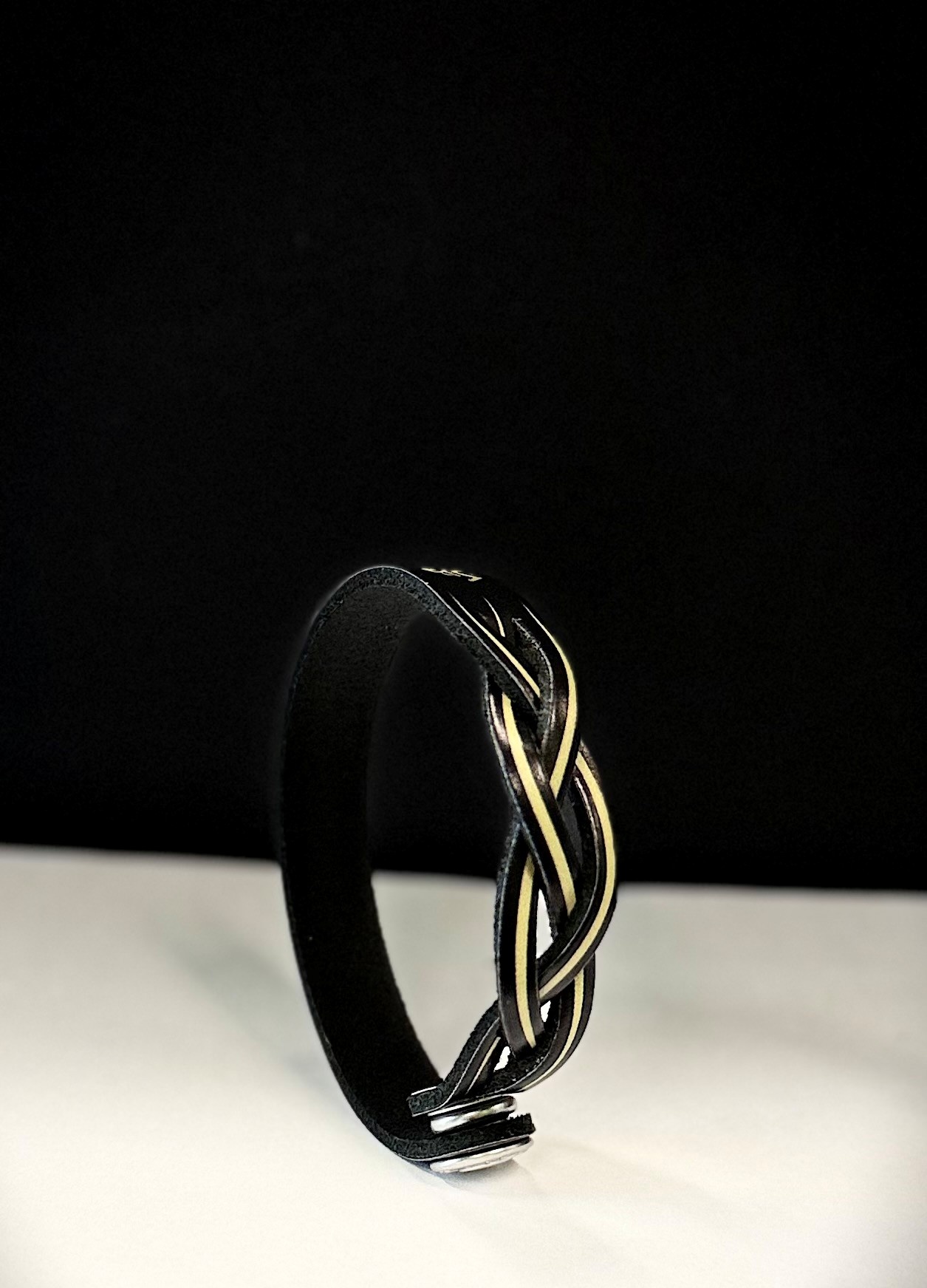 Leather Treaty Single Braid Bracelet
