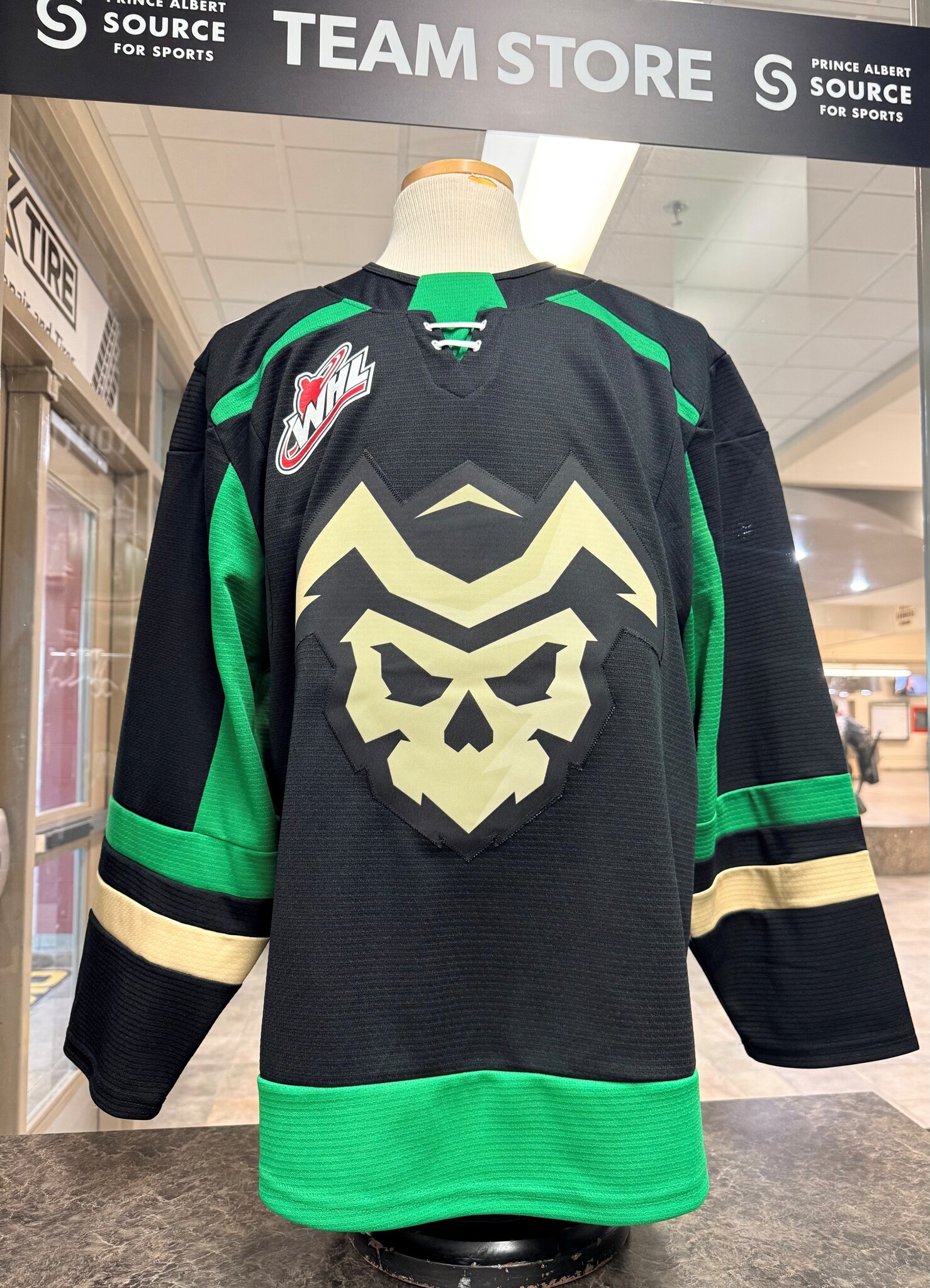 MOMENTEC Raiders WRAPAROUND Replica SKULL Jersey