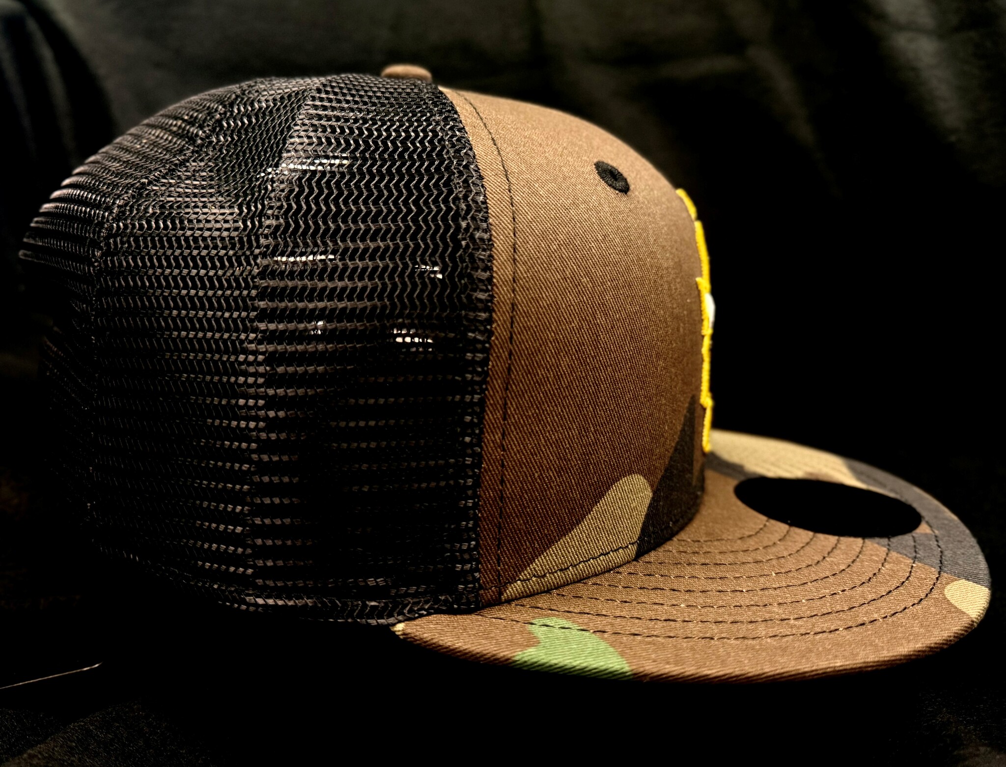 New Era 950  Woodland Black Retro
