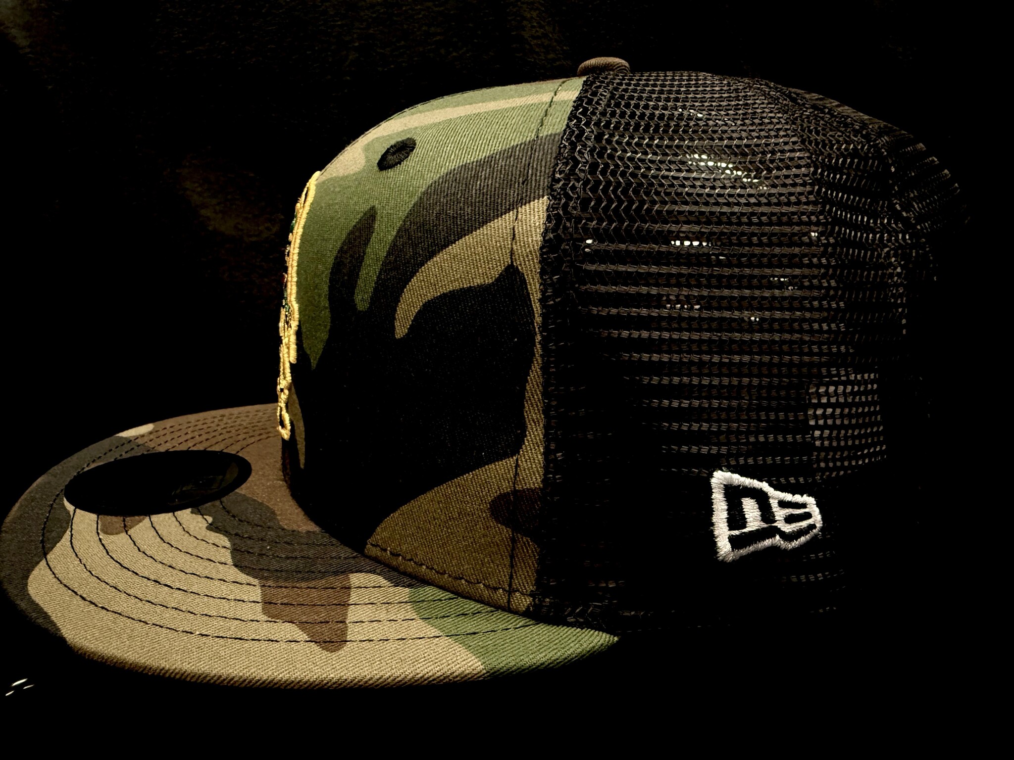 New Era 950  Woodland Black Retro