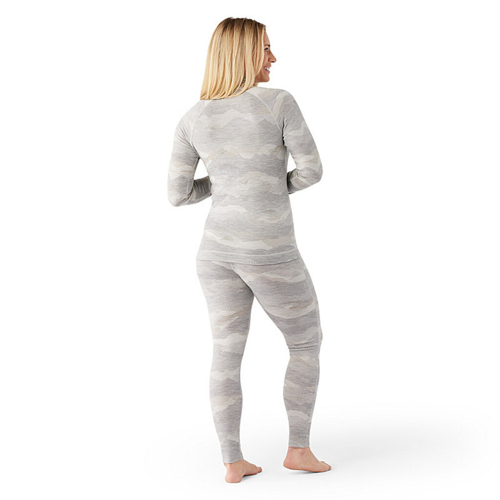 https://cdn.shoplightspeed.com/shops/633235/files/60396227/1024x1024x2/smartwool-womens-classic-thermal-merino-base-layer.jpg