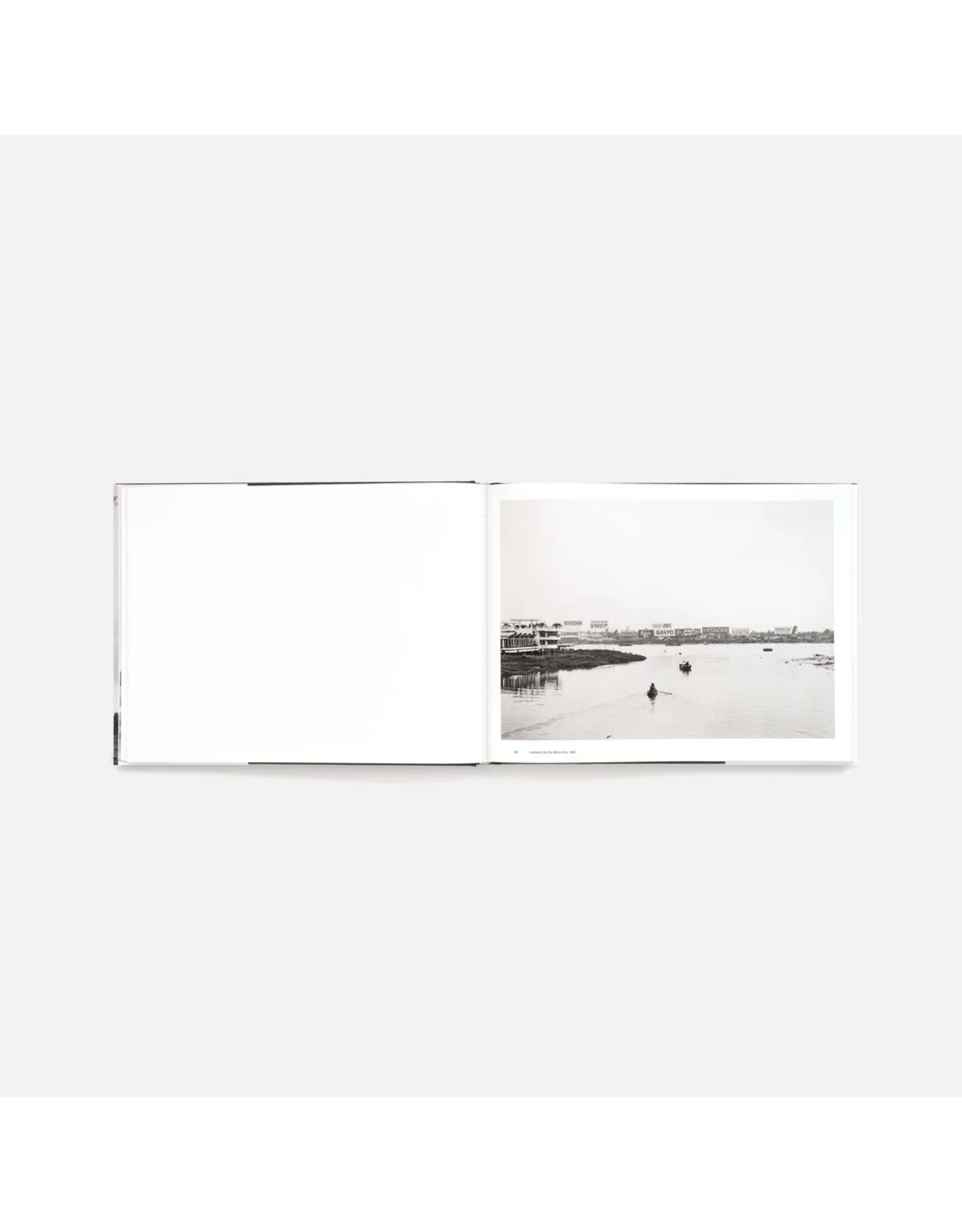 Aperture An-My Lê: Small Wars