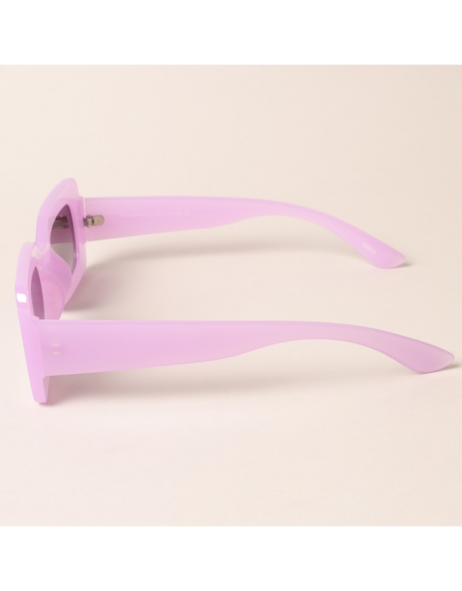 Bold Rectangular Sunglasses + sleeve