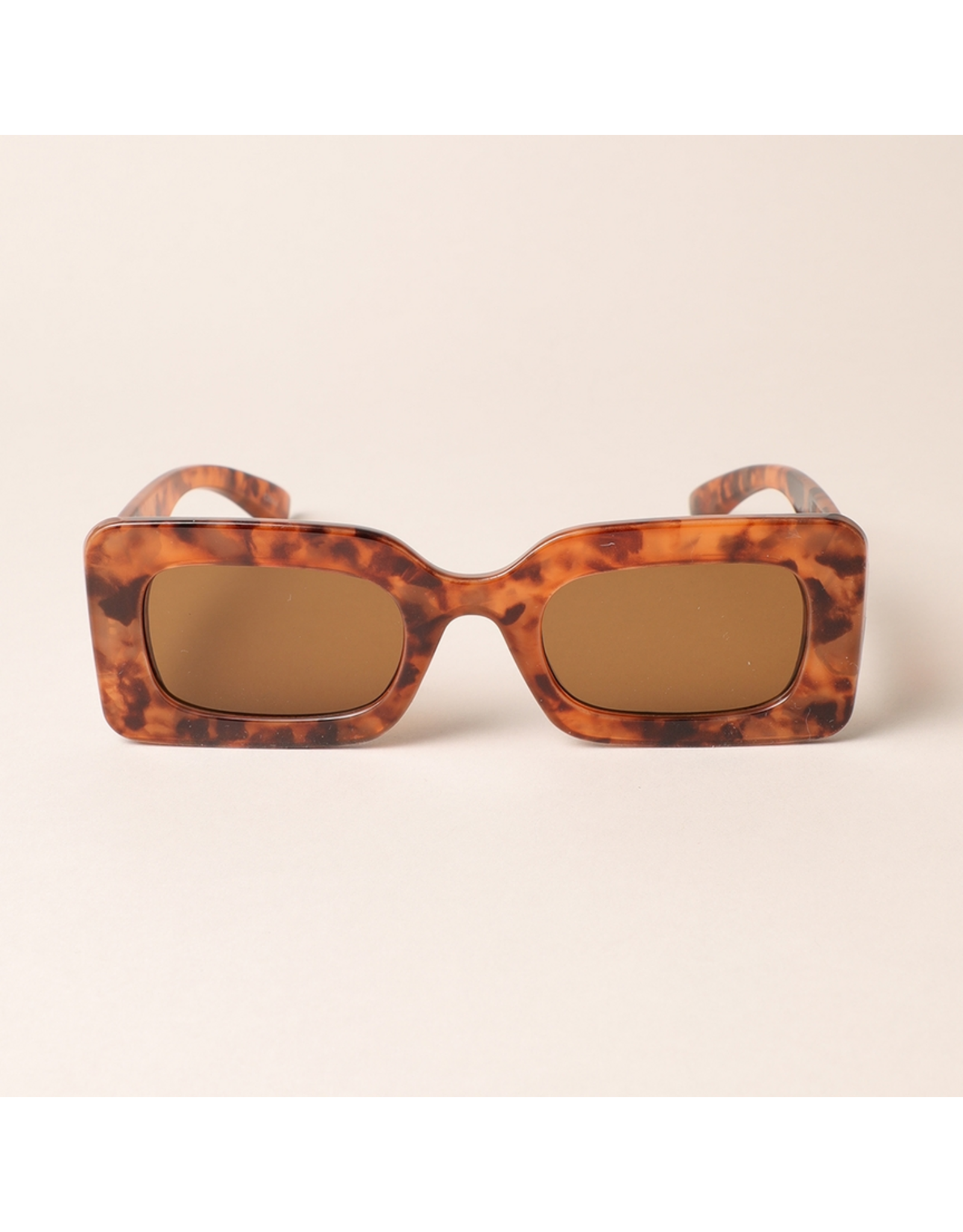 Bold Rectangular Sunglasses + sleeve