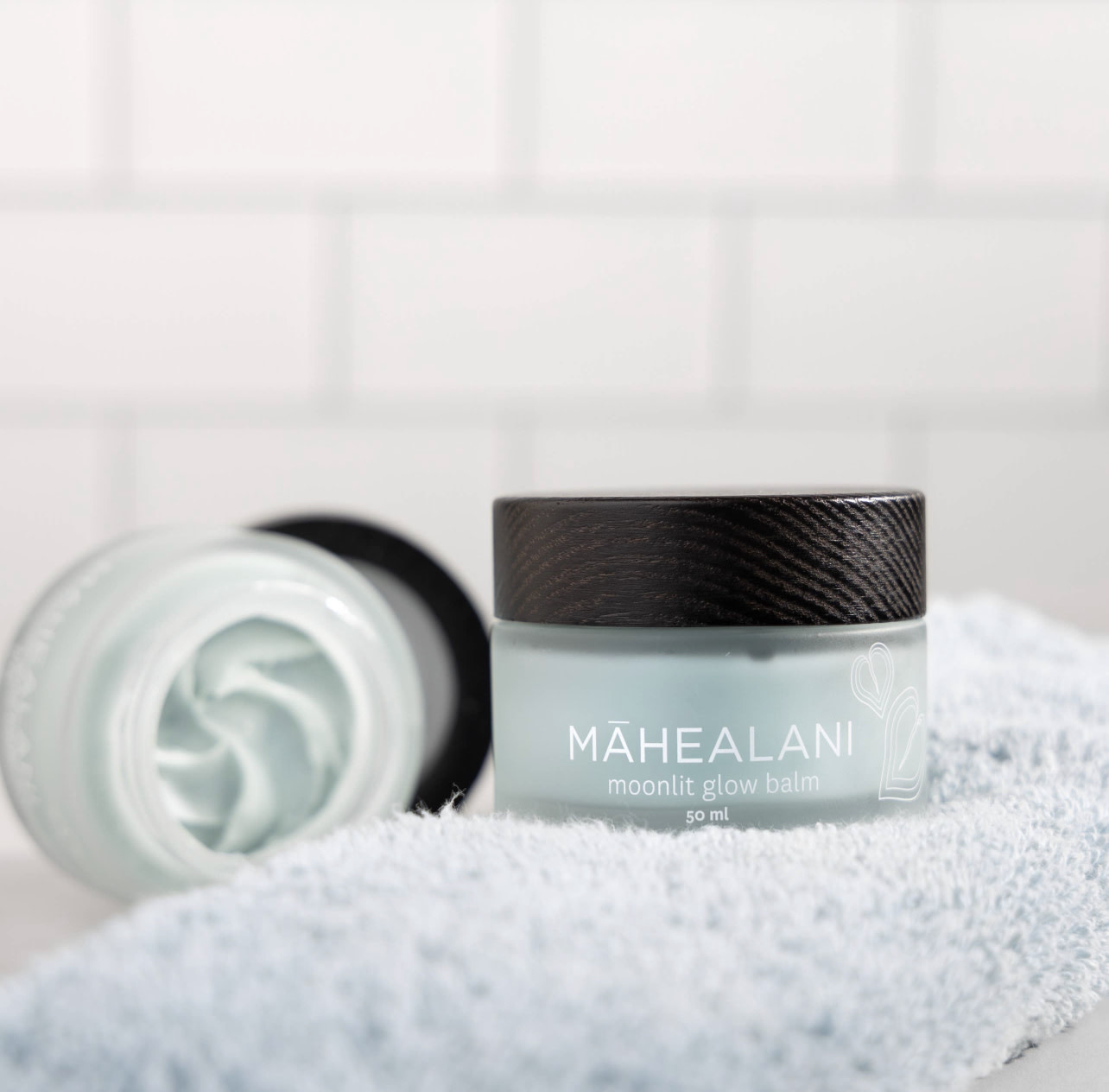 Honua Mahealani Moonlit Glow Balm Honua Mahealani Moonlit Glow Balm