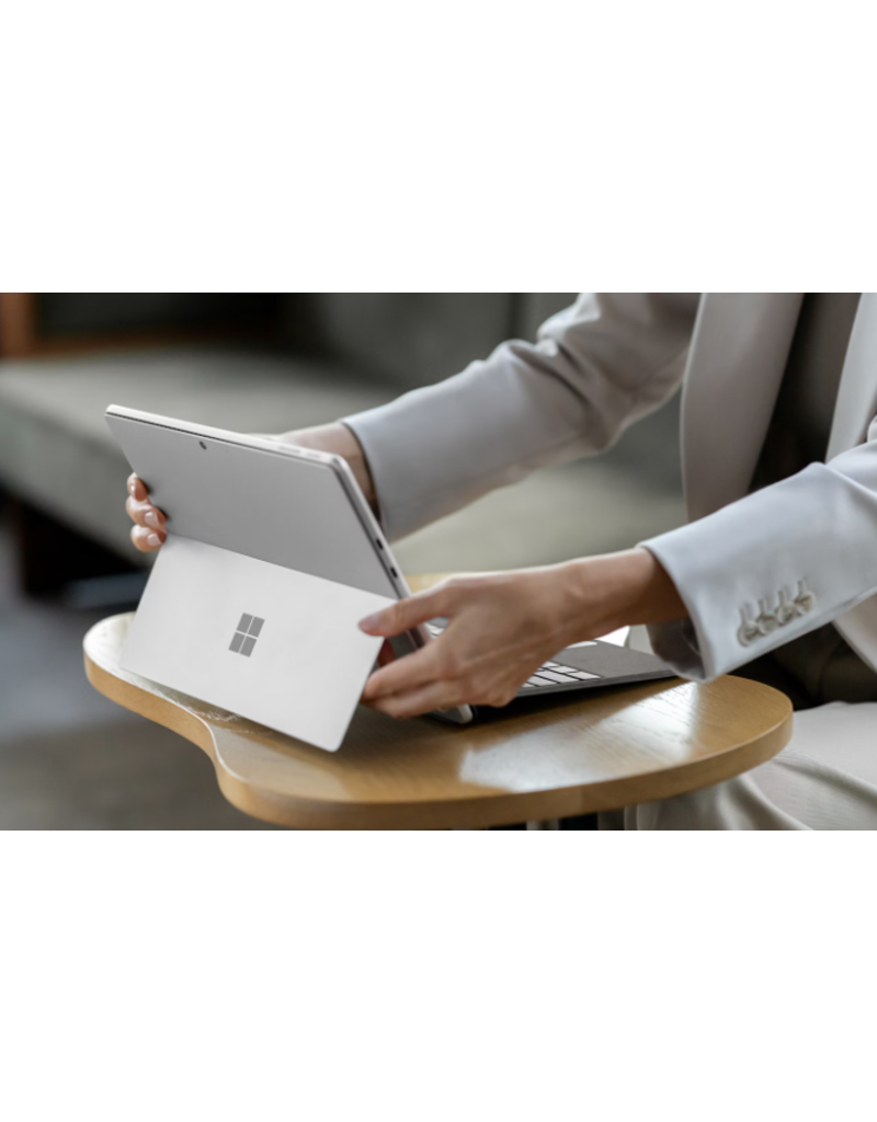 MICROSOFT MICROSOFT SURFACE PRO 13" KEYBOARD WITH PEN STORAGE