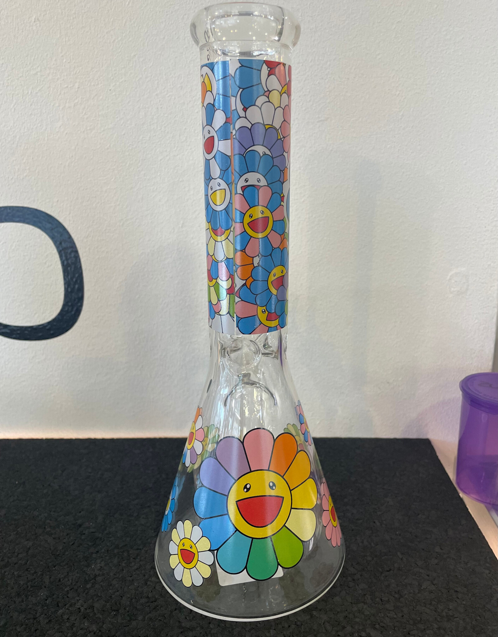 9.5” Bloomin Daisy Haze Beaker B