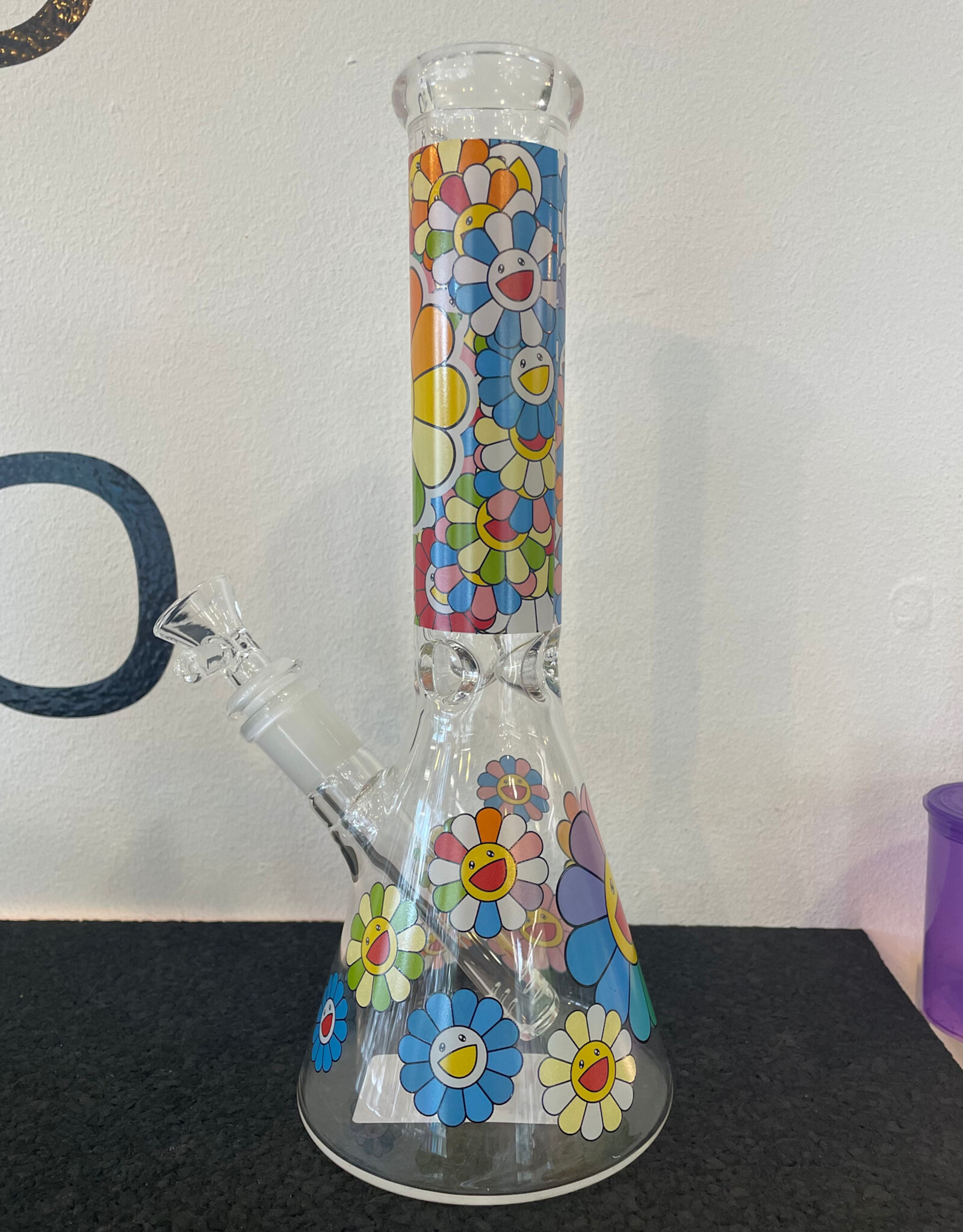 9.5” Bloomin Daisy Haze Beaker B