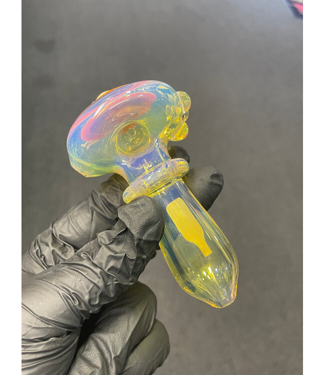 Waynes Glass Fume w/ Front Character Spoon