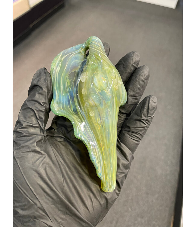 Christina Cody Seashell Pendy Pipe