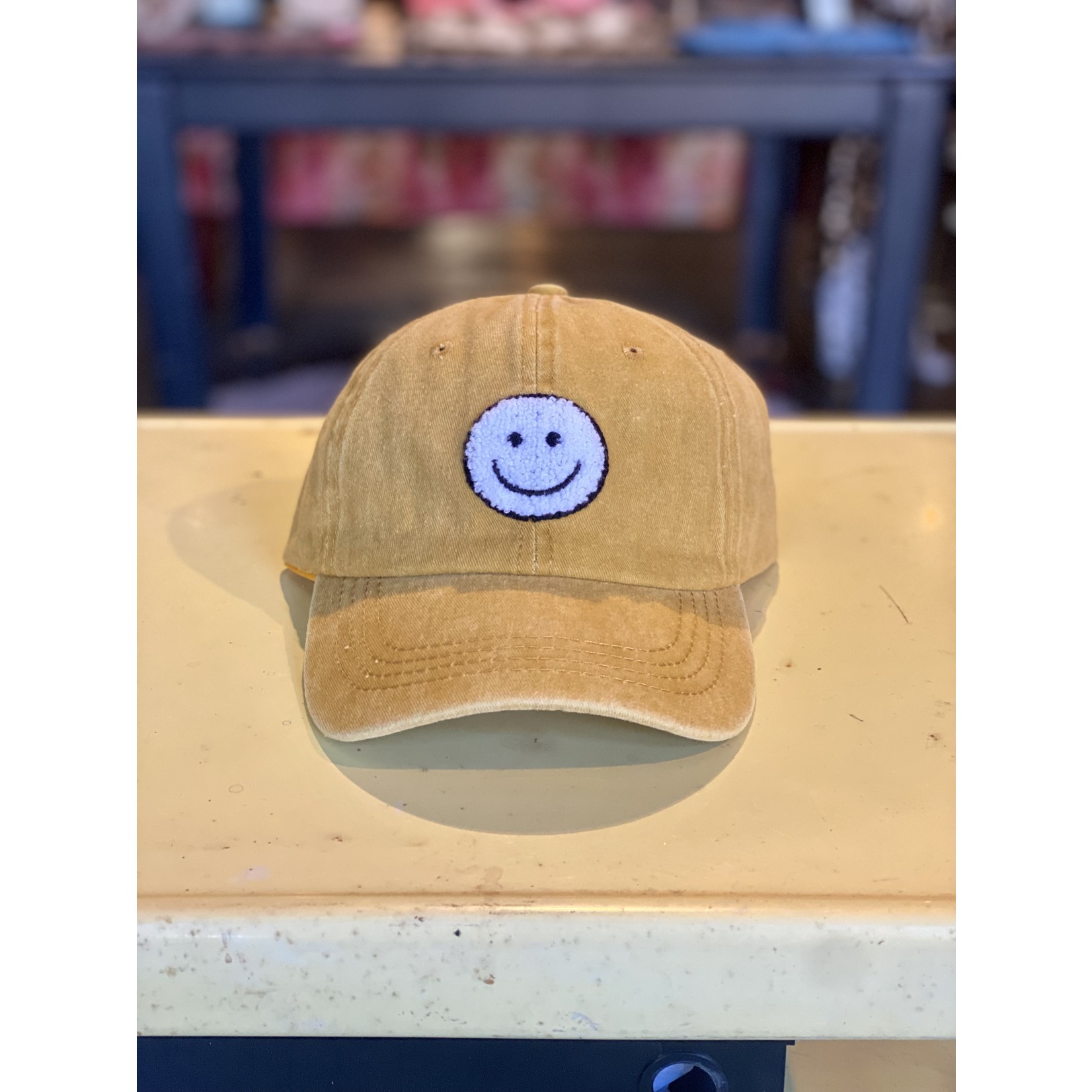 WALL TO WALL All Smiles Hat