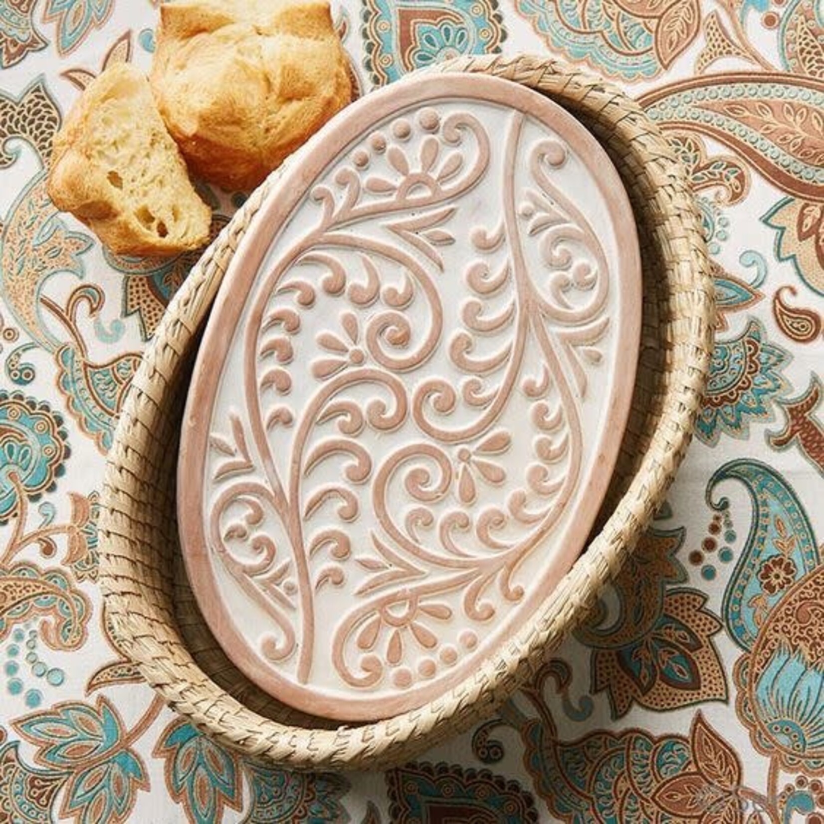 Serrv Bread Warmer: Double Vine