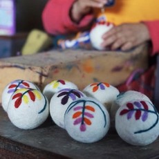 Ganesh Himal Felt Dryer Ball Embroidered Single