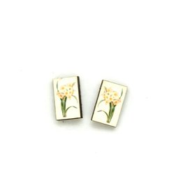 Dunitz & Co Botanical Stud Earrings: Daffodil