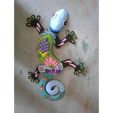 Global Crafts Painted Gecko Drum Art Ornament