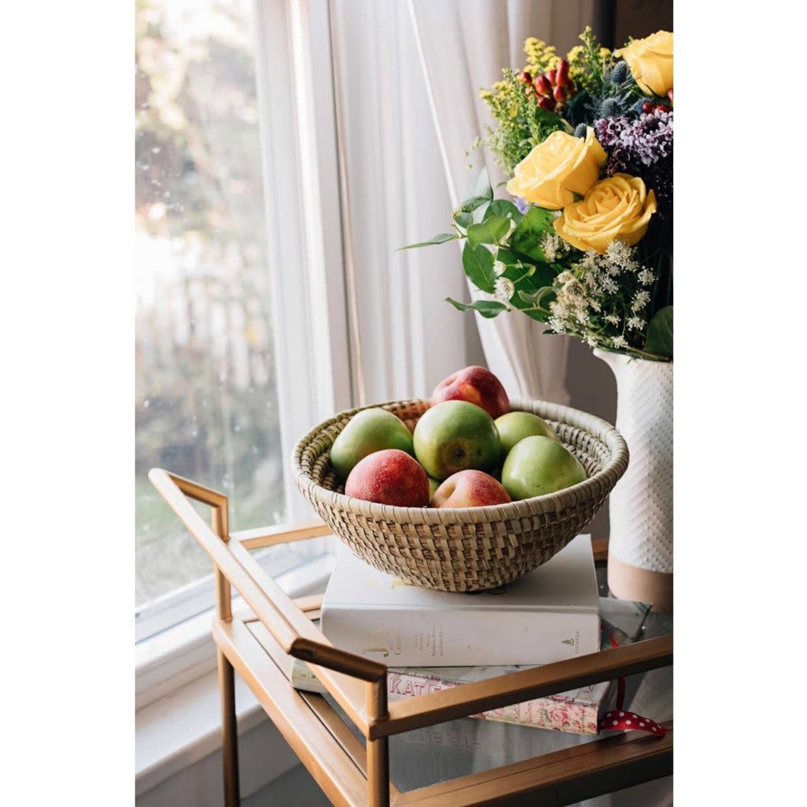 Ten Thousand Villages Medium Kaisa Grass Basket