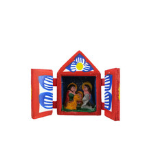 Inter-American Trading Wood Box with Retablo Nativity XSmall