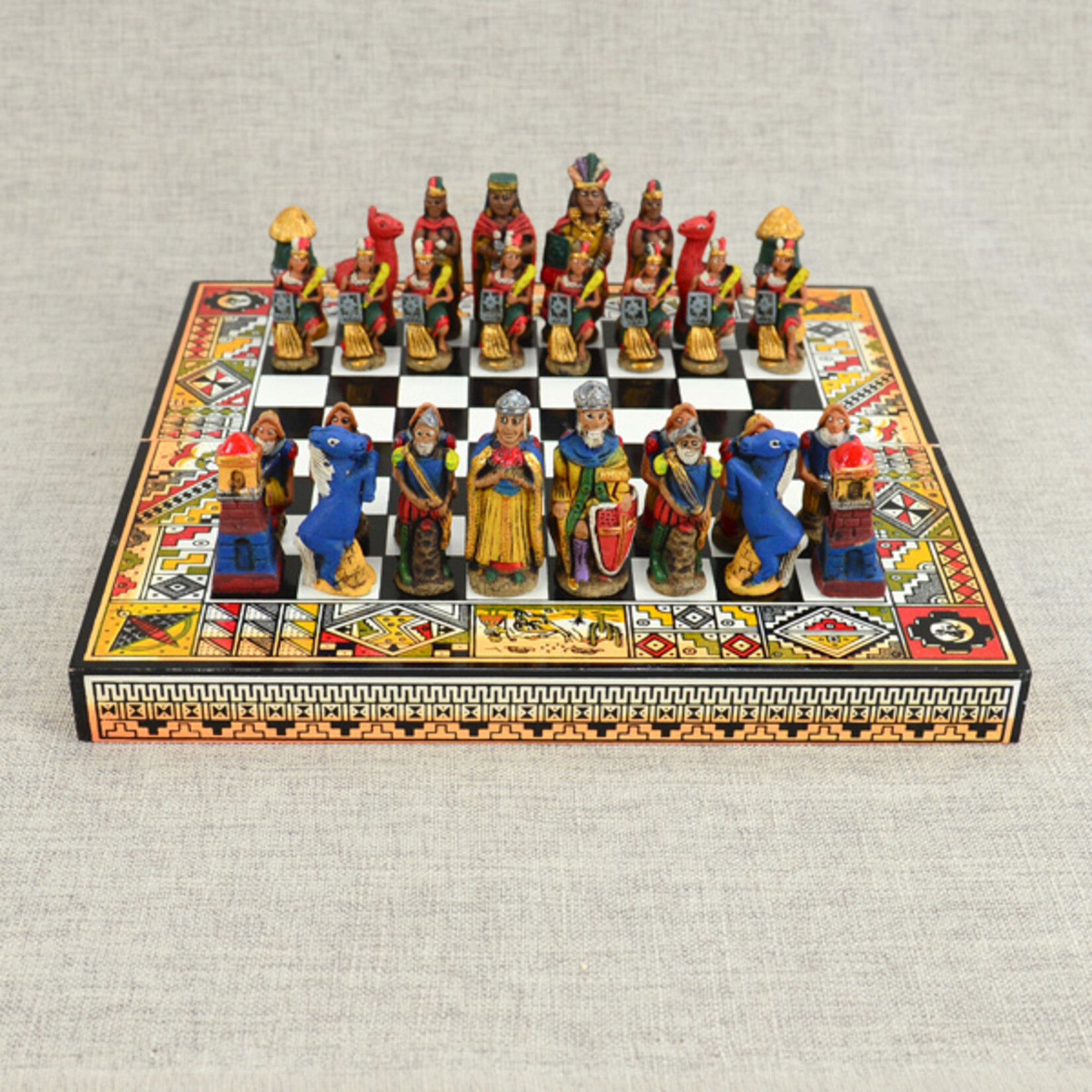 Minga Imports Chess Set