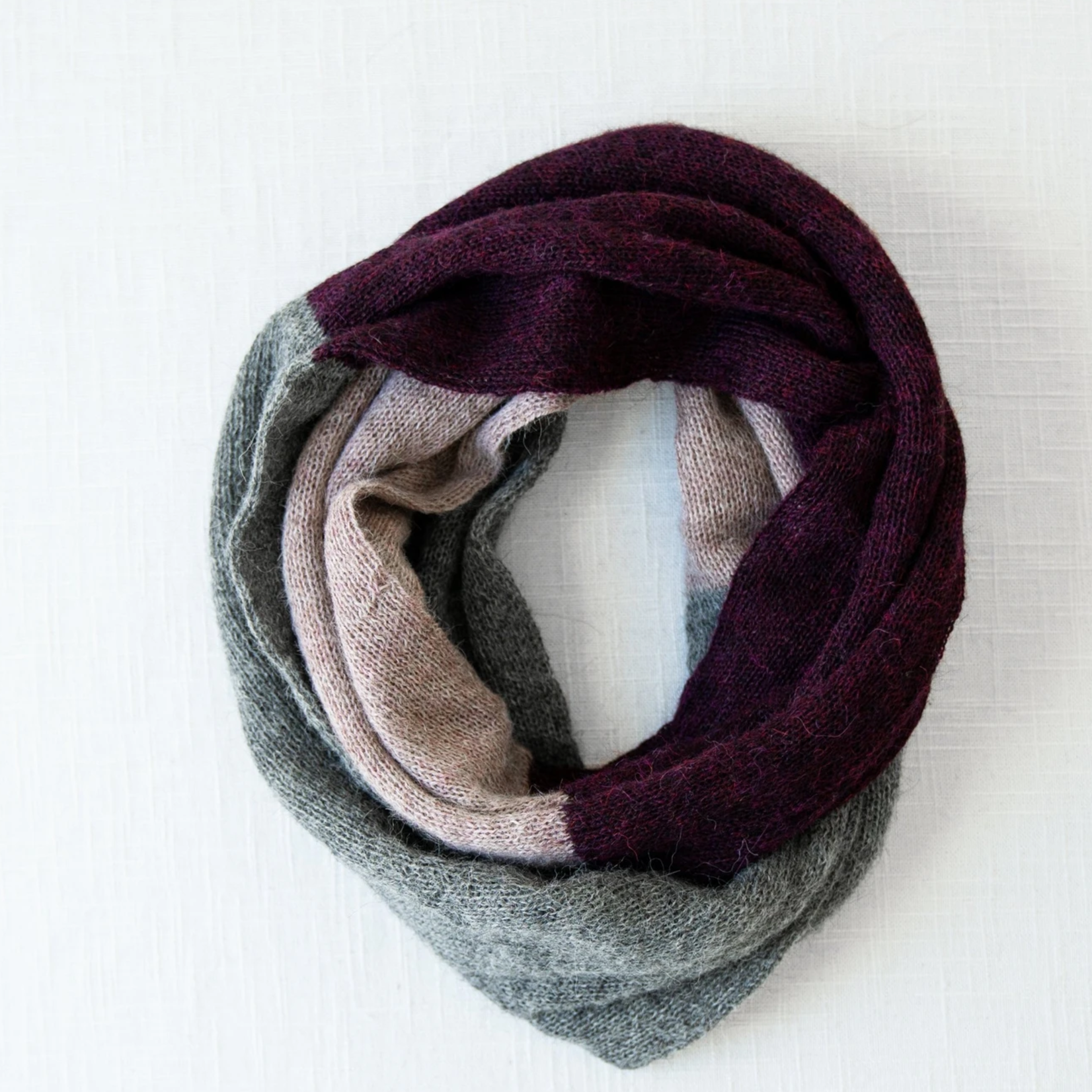 Andes Gifts Tres Alpaca Infinity Scarf: Wine