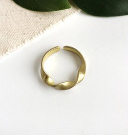 World Finds Triple Twist Gold Ring size 7