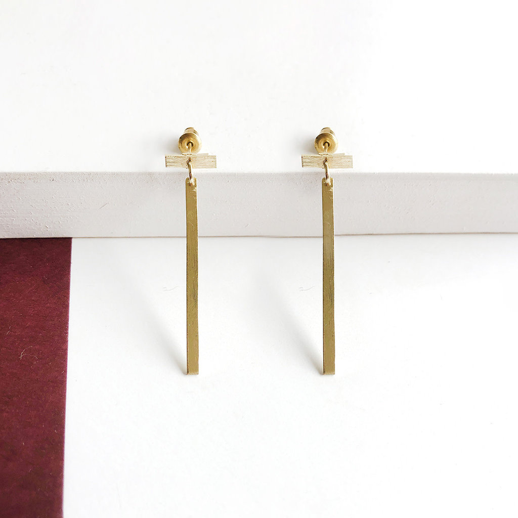 World Finds Dangling Bar Post Earrings - Gold