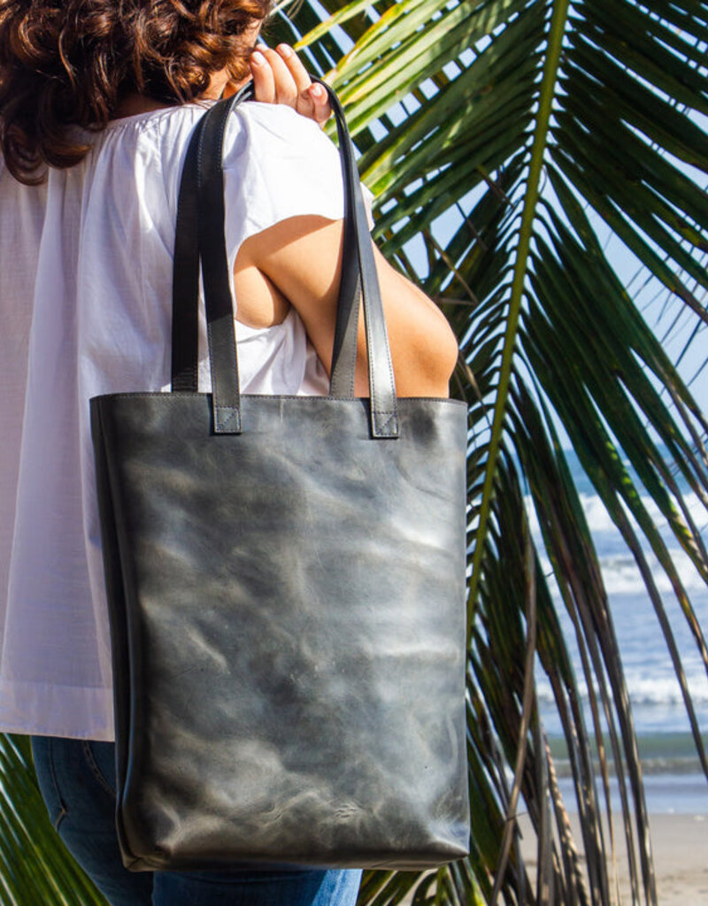 Twin Engine Coffee Leather Tote in Black