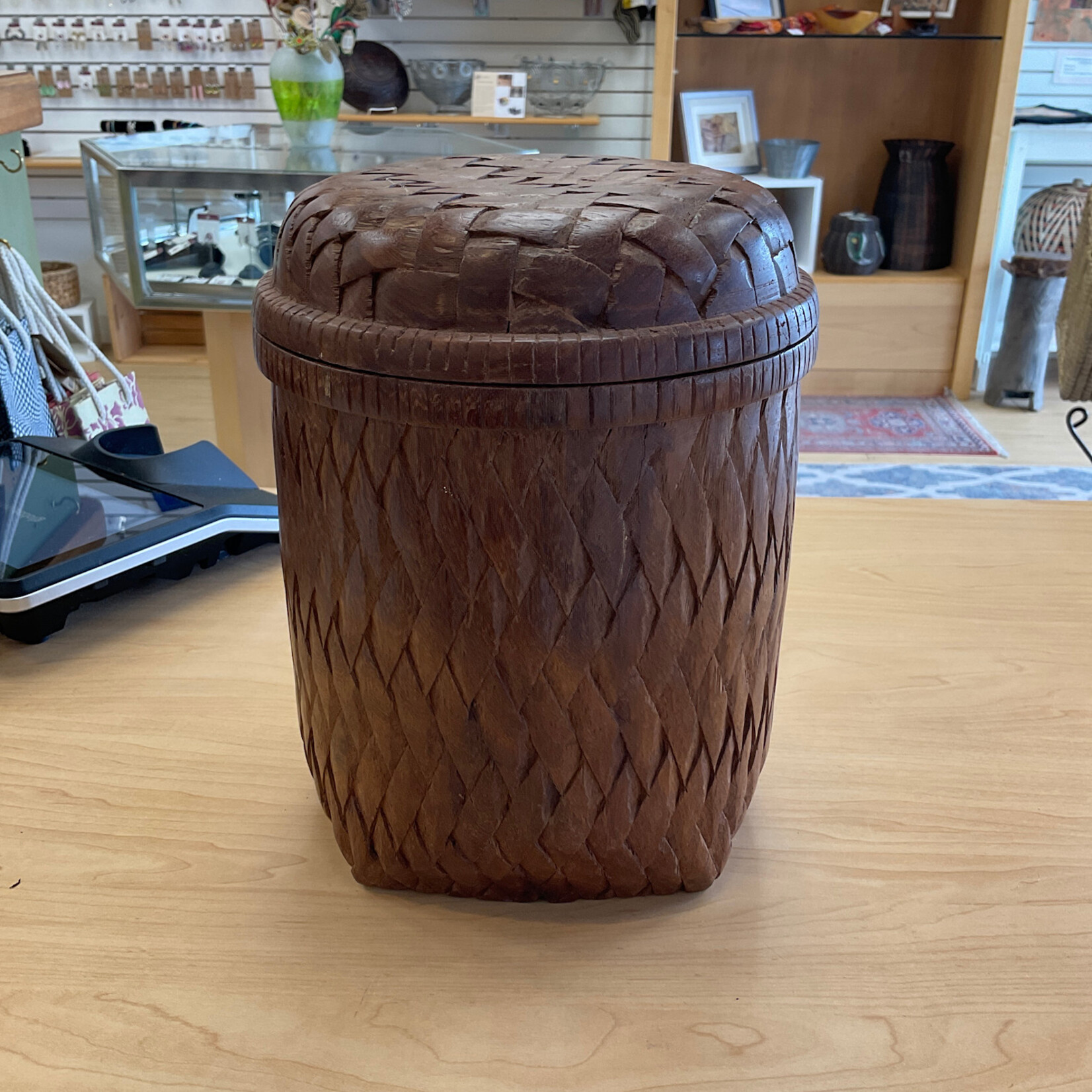 ViAfrika Wooden Bowl w/Lid*