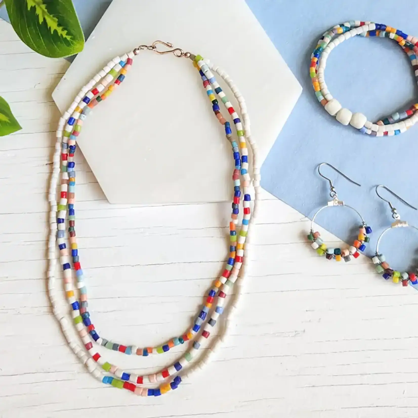 Global Mamas Energy: Necklace-Rainbow