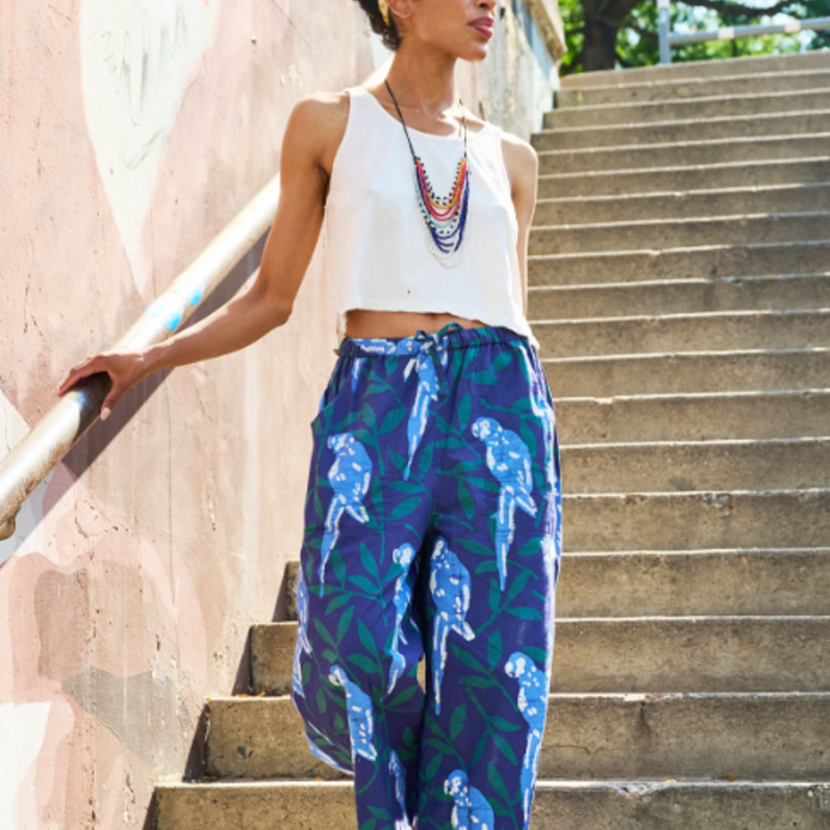 Global Mamas Trousers-Crop: Parrots- Spruce-Organic-L