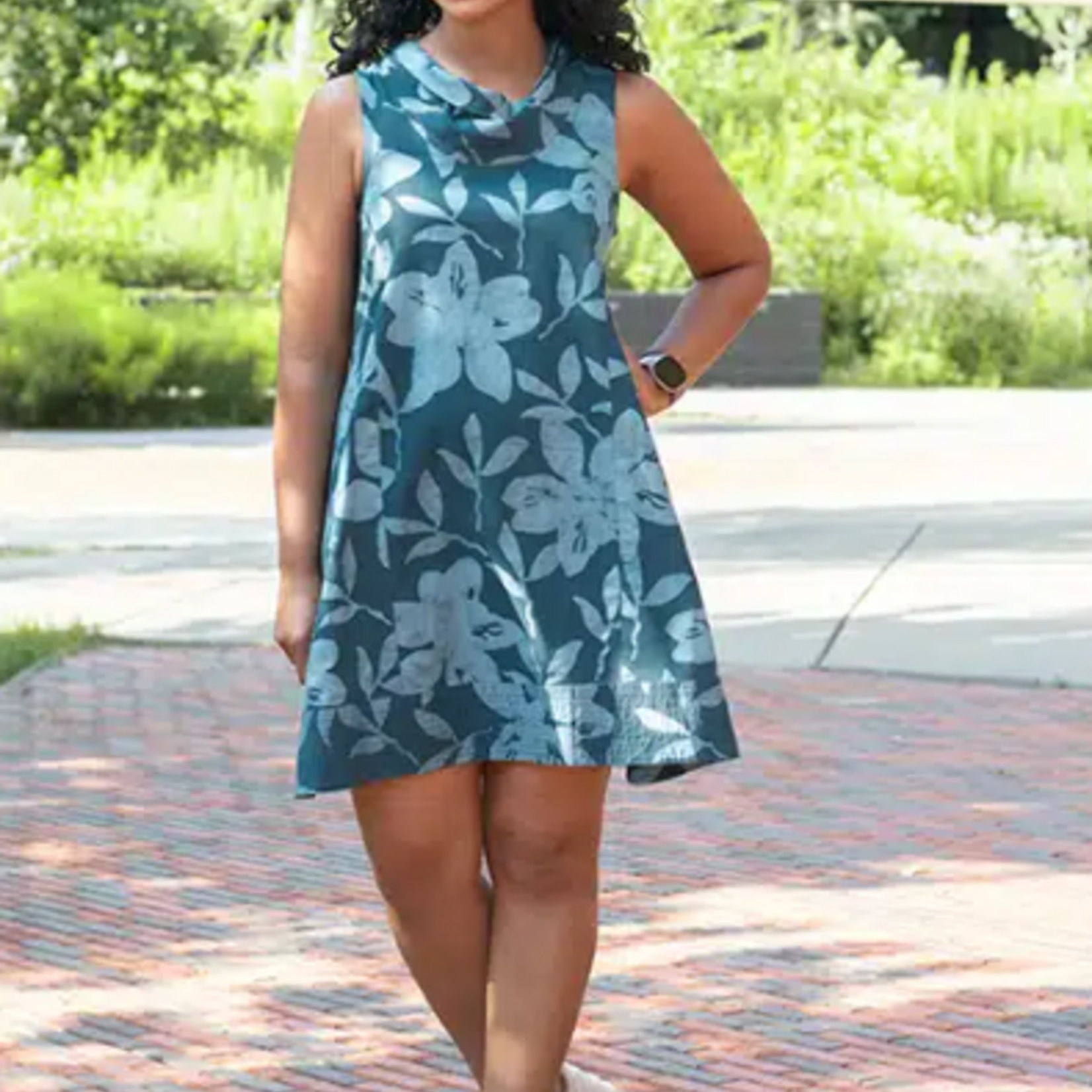 Global Mamas Eli Dress: Blossom-Shadow-Organic-M