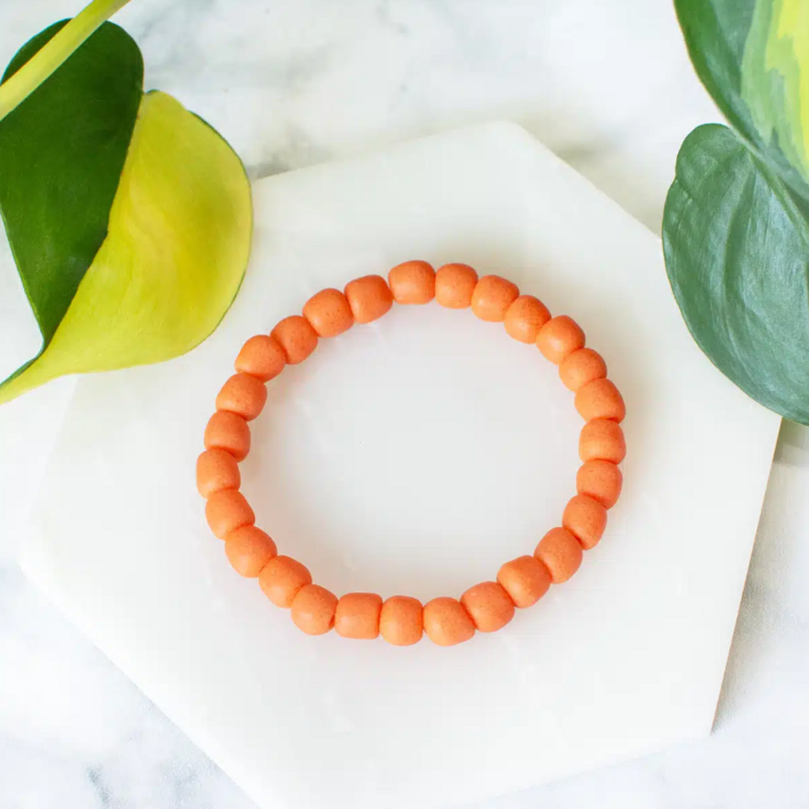 Global Mamas Pearls: Bracelet-Tangerine