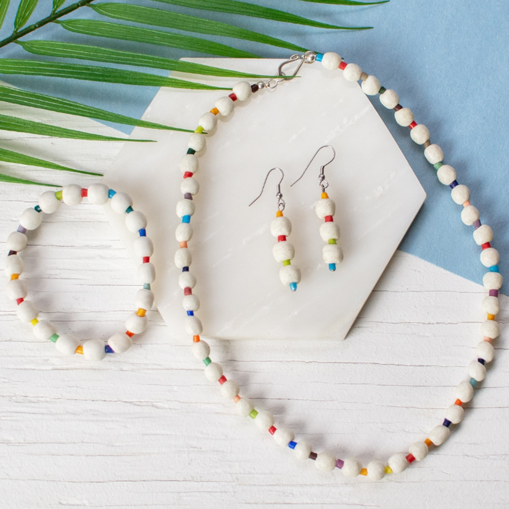 Global Mamas Celebration: Necklace-Rainbow