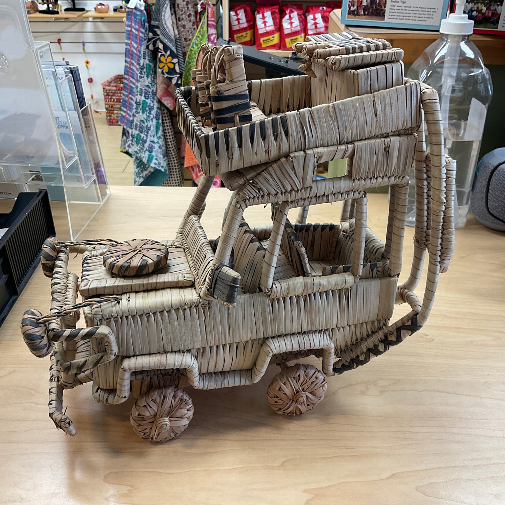 Land Rover*