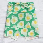 Global Mamas Apron Bistro: Eggs-Green-Organic