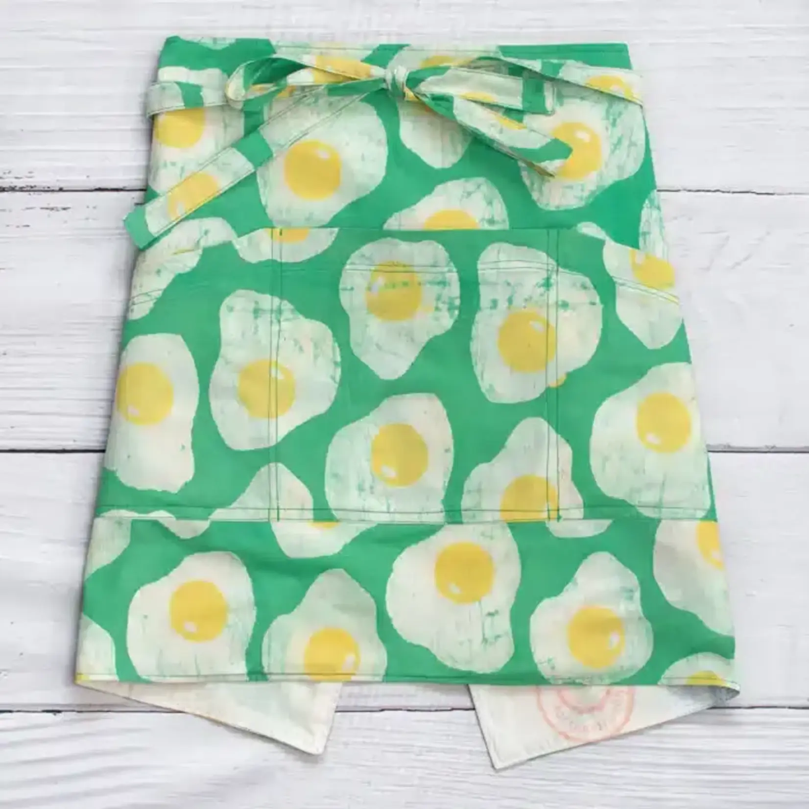 Global Mamas Apron Bistro: Eggs-Green-Organic