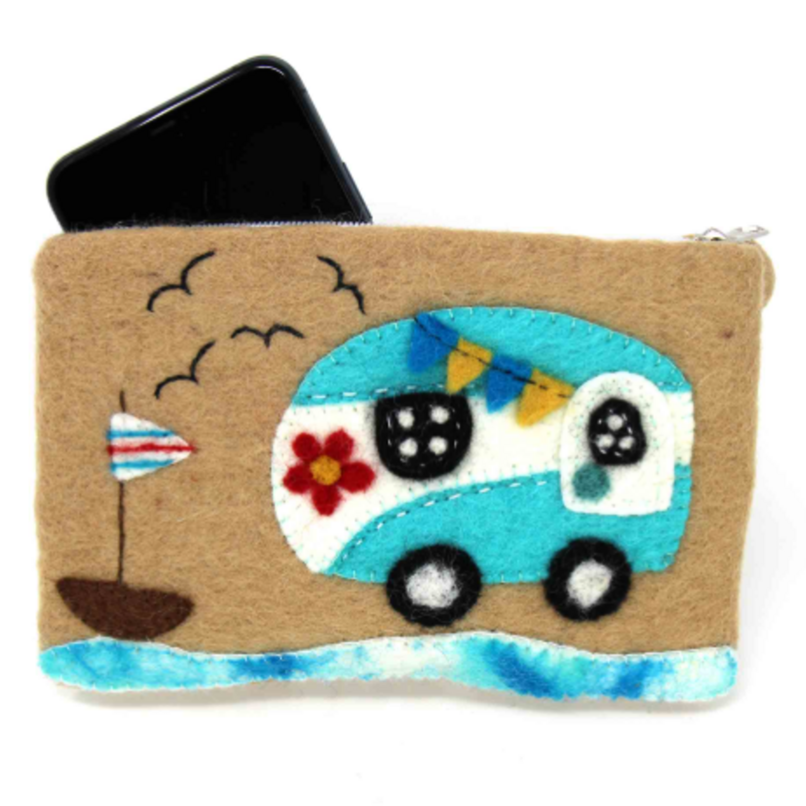 Global Crafts Camper Felt Zipper Pouch