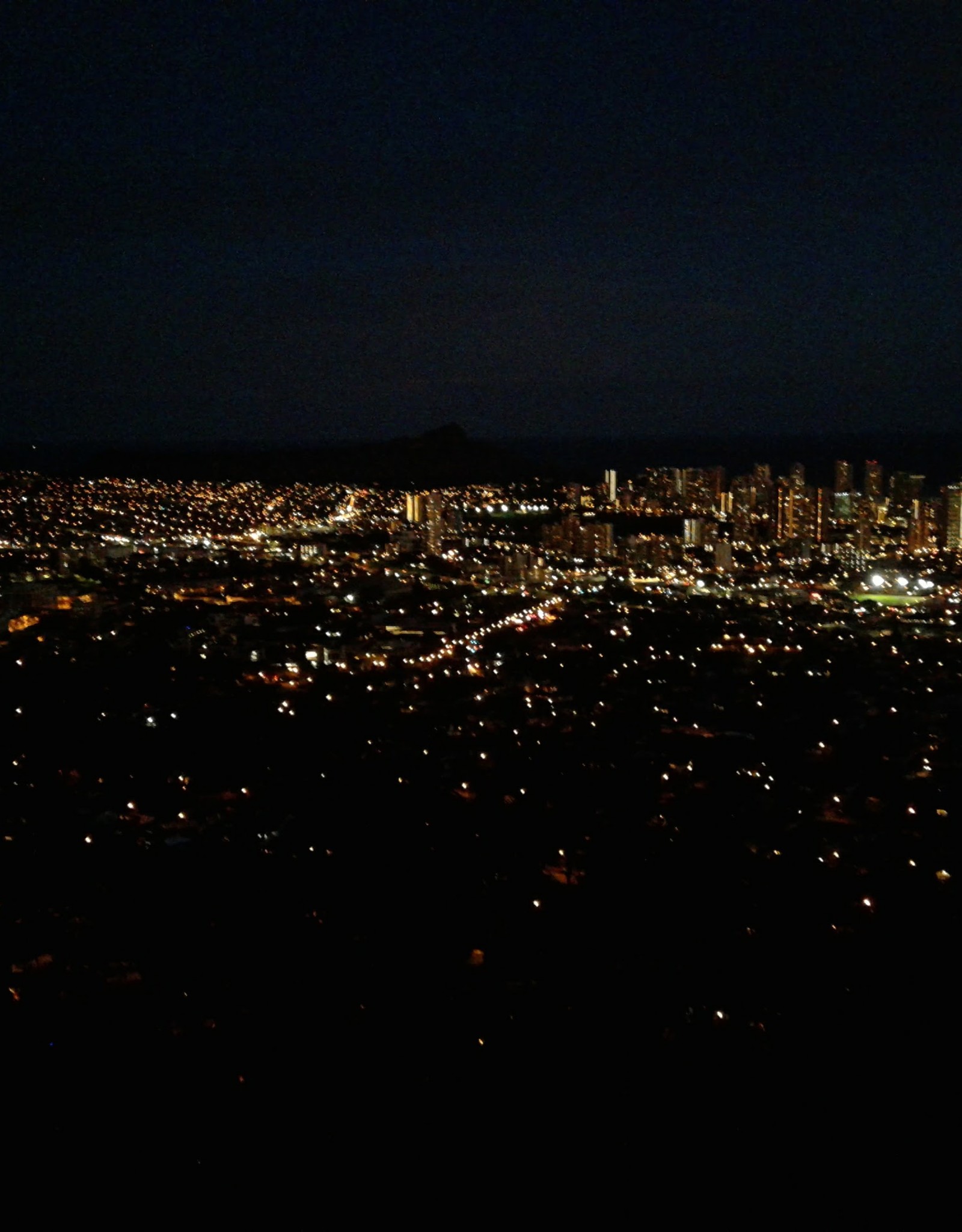 Veloguide Global Cycling Tours Full Moon Over the Pacific Tour