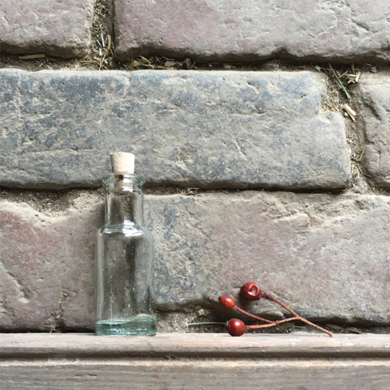 East of India Small clear glass bottle with cork