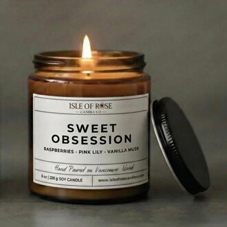 Isle of Rose Candle Co. Sweet Obsession 8oz Soy candle