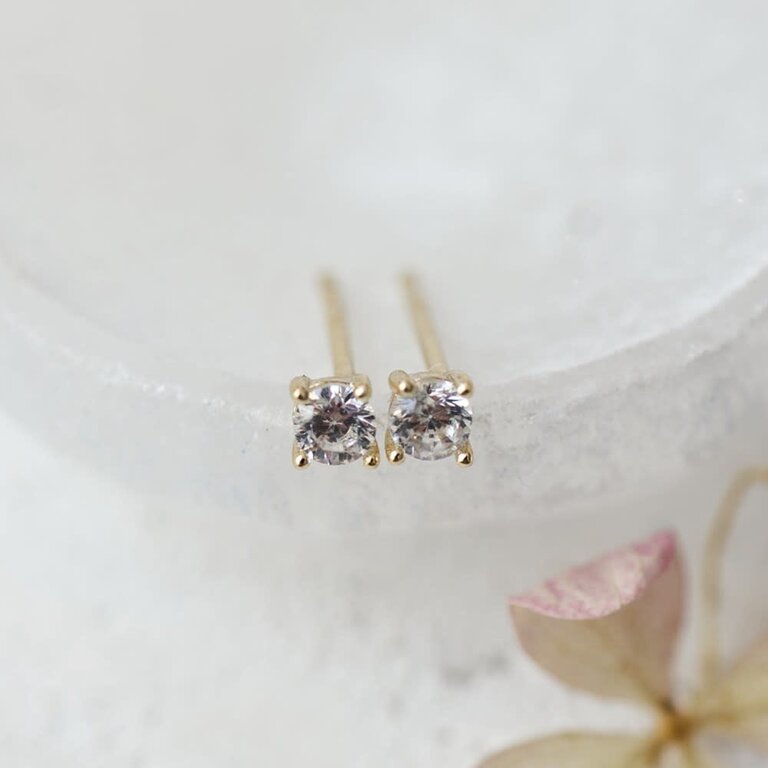 Glee Jewelry Gold plated shimmer stud, clear