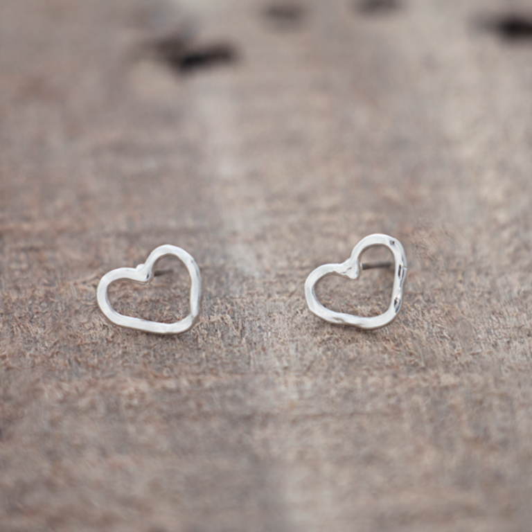 Glee Jewelry Silver plated Amore heart studs