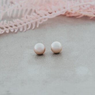 Glee Jewelry Pearl studs pink