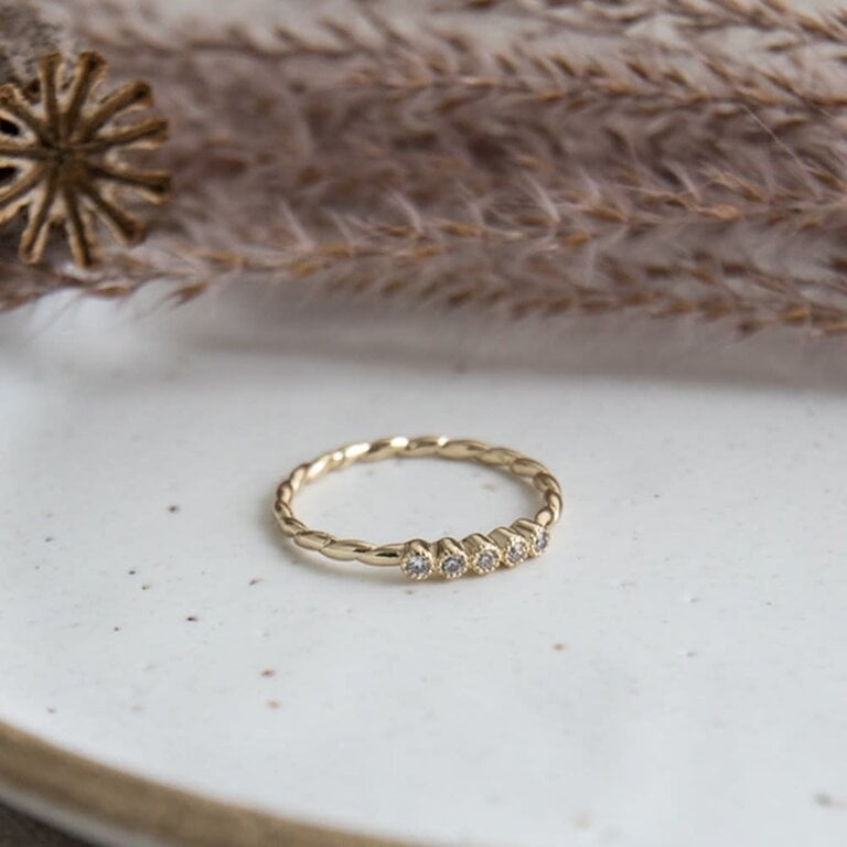 Glee Jewelry Gold plated Poppy ring size 8
