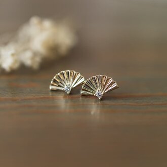 Glee Jewelry Gold plated Flourish studs, clear