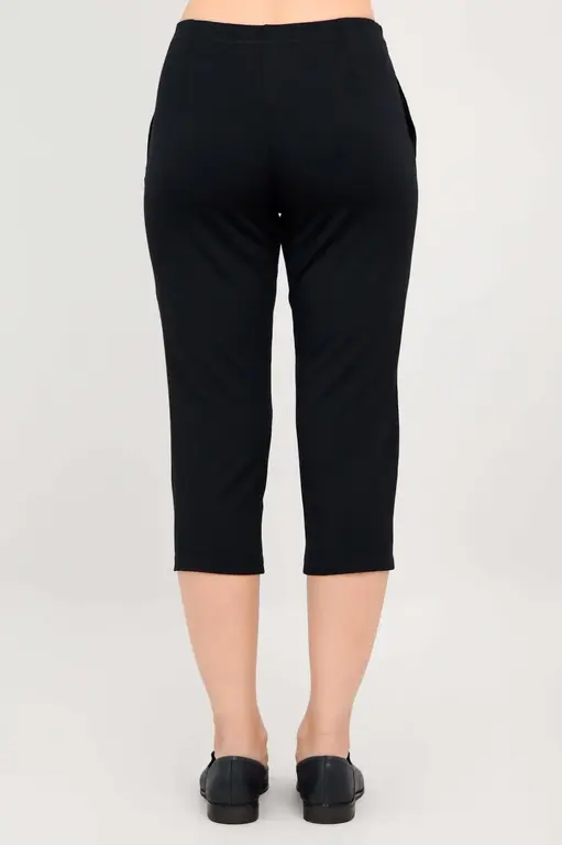 Blue Sky Susan capri, black bamboo,