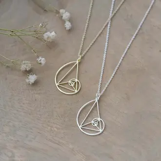Wild Abandon Silver plated Treble necklace