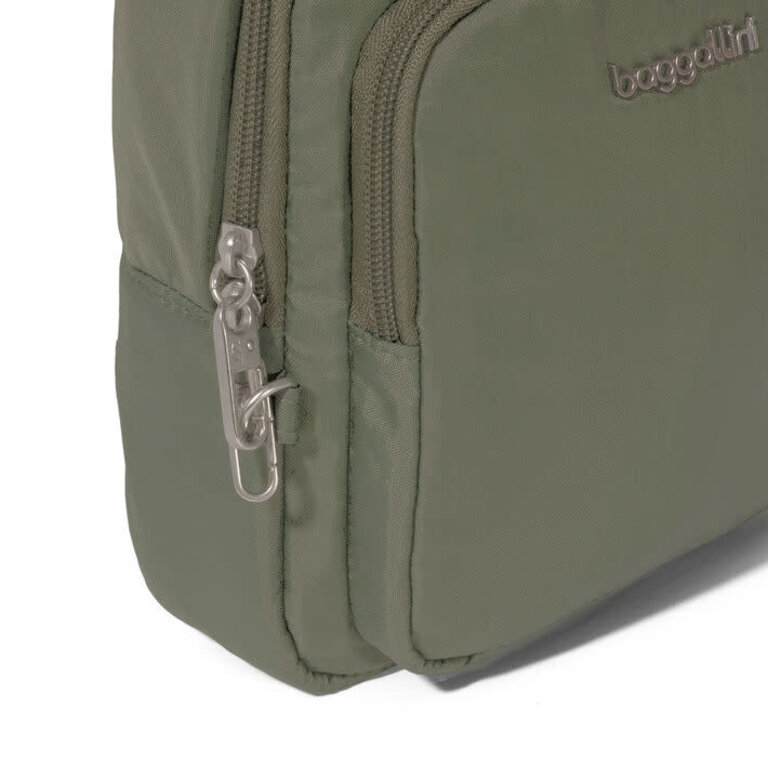 Baggallini Securtex anti theft daytripper sling, THYME