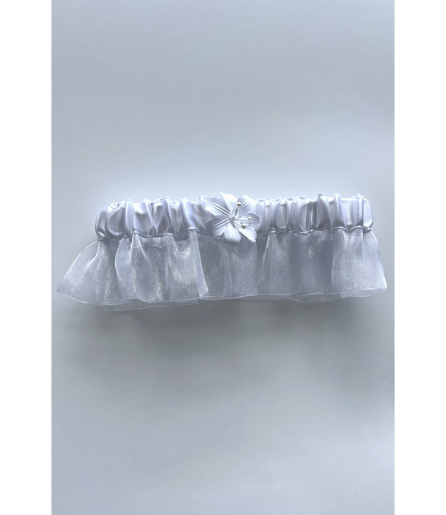 White Flower Accent Garter G675/W