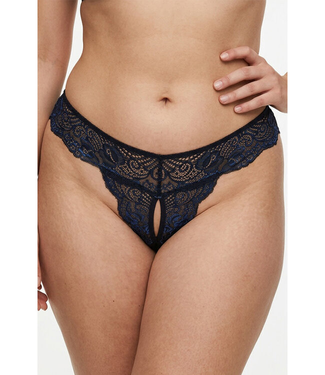 Plus Lace Crotchless Panty 0058