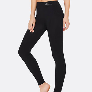 Damernes Magasin - Butik - Comfy Leggings fra @blanchecph are made of 100%  recycled plastic bottles, collected and processed into yarn.♻️ via @makaas